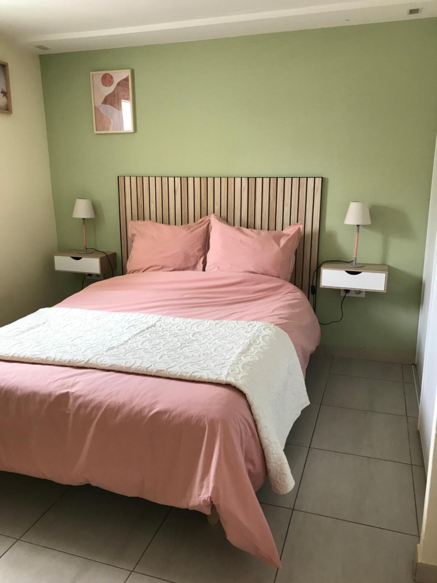 Appartement Deux Pieces Donnant Sur Un Jardin Антиб Екстериор снимка